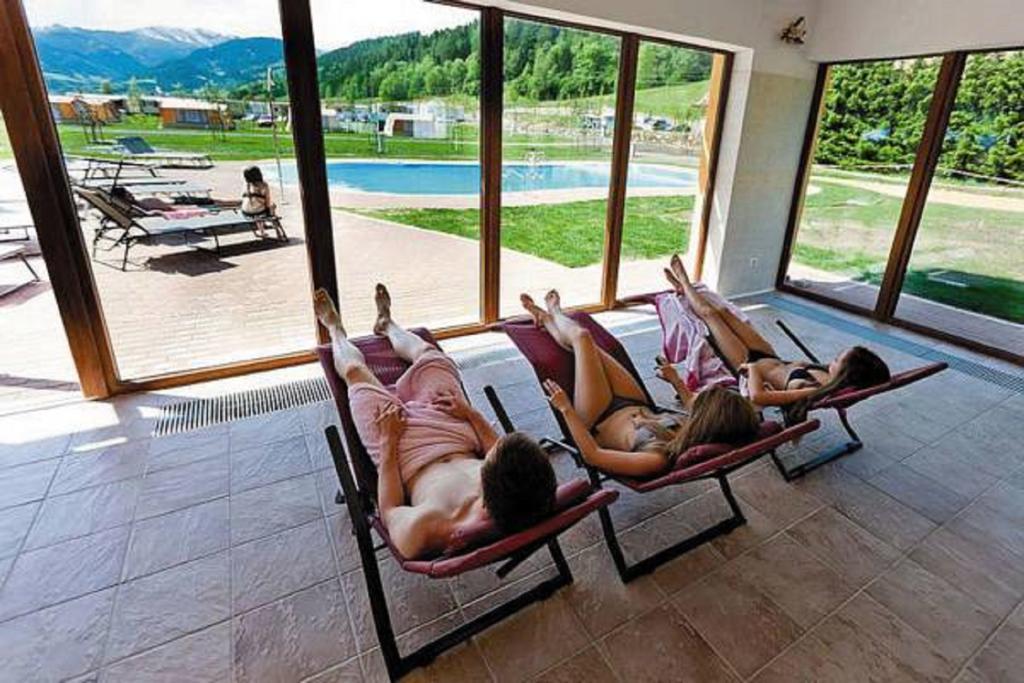 Victoria Camping Bella Austria Otel Peterdorf Dış mekan fotoğraf